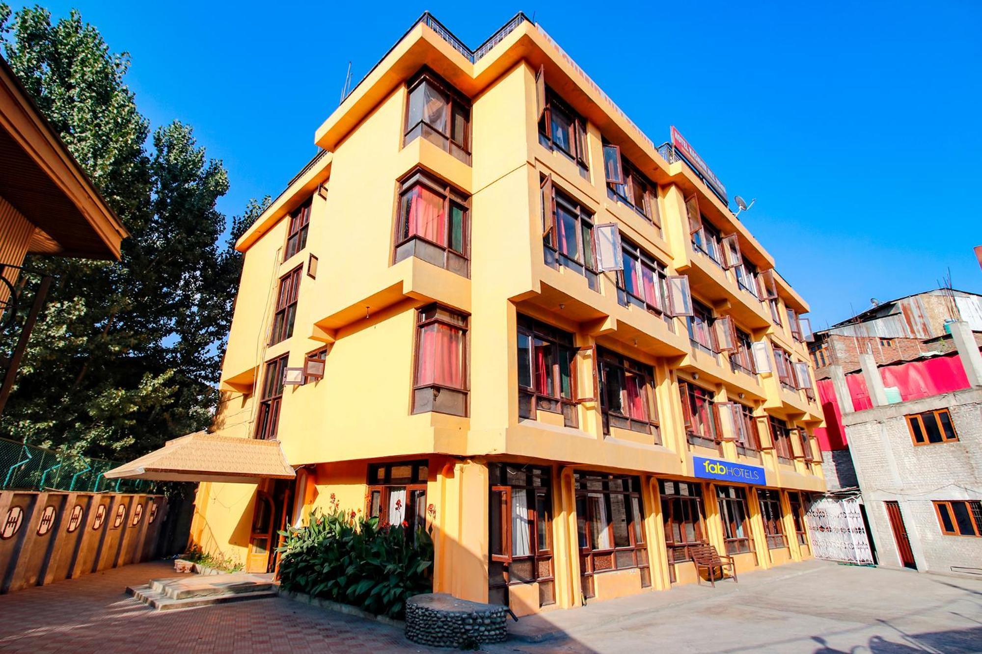 Fabhotel Kashmir Hilltown Durgjan Esterno foto